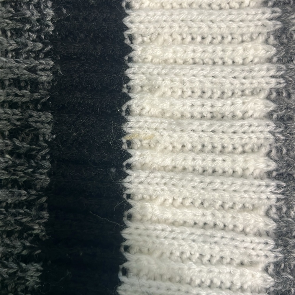 Scarf - Picture 4 of 4